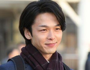 中村倫也 おでこ広い 前髪ナシの髪型がイケメン 色っぽい Johnny S News